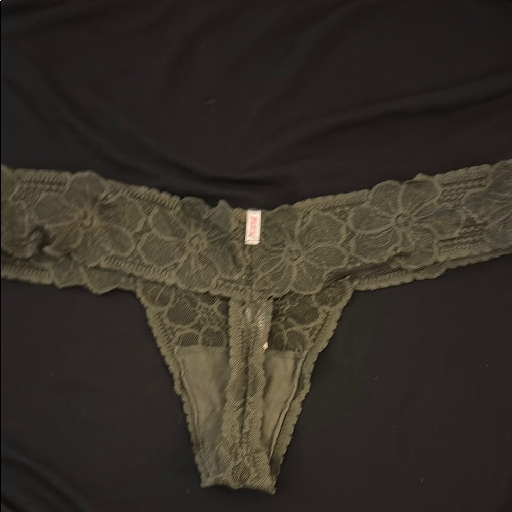 Victoria's Secret Dark Green Lace Thong - Picture 2 of 3